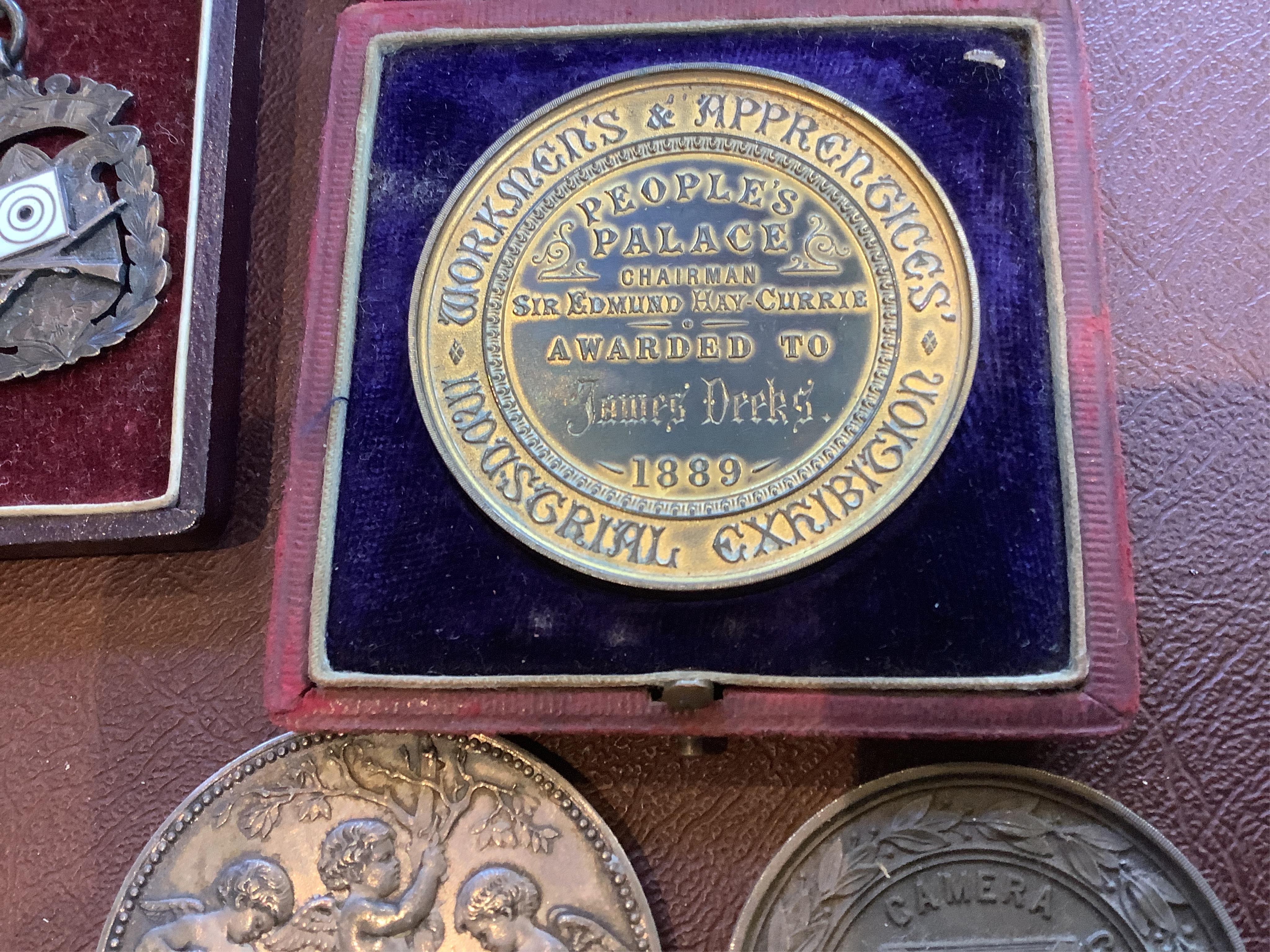 British and European commemorative medals, highlights include Workmans and apprentices industrial exhibition 1889 medal awarded to James Deeks, a silver star for the ancient order of the Royal Foresters, International re